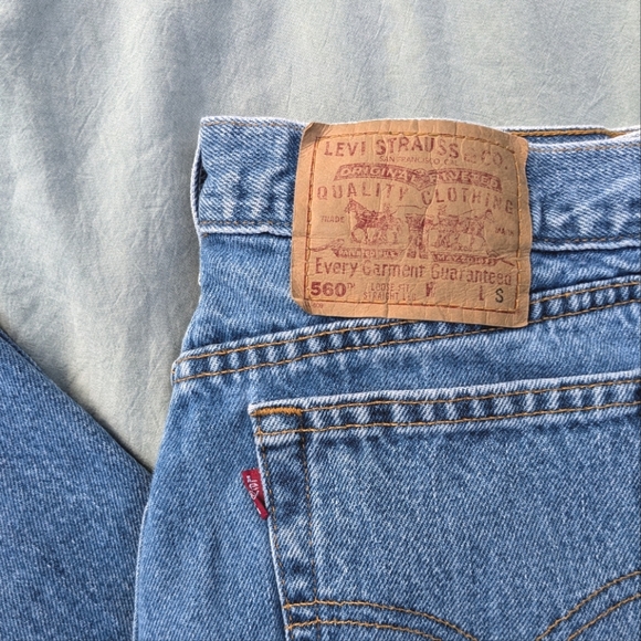 Vintage Levi's 560 - Picture 2 of 5